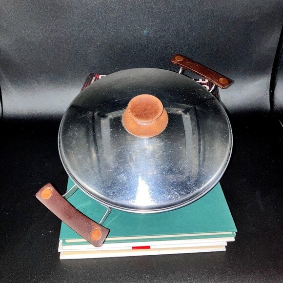 1950's Presto Twin Bakelite Handle Copper Core Skillet With Lid - Picture 5 of 11